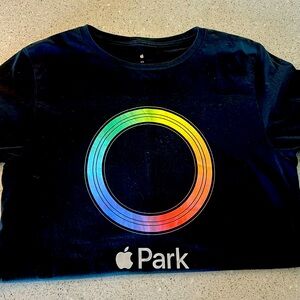 Apple Park Women’s Tshirt xs